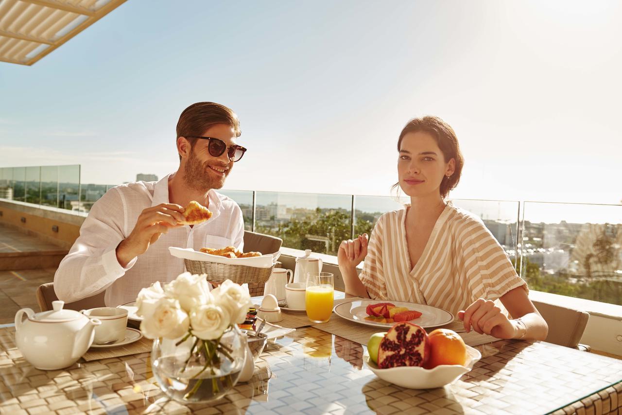 סנטו דומינגו El Embajador, A Royal Hideaway Hotel מראה חיצוני תמונה Breakfast at the West Hollywood Hotel
