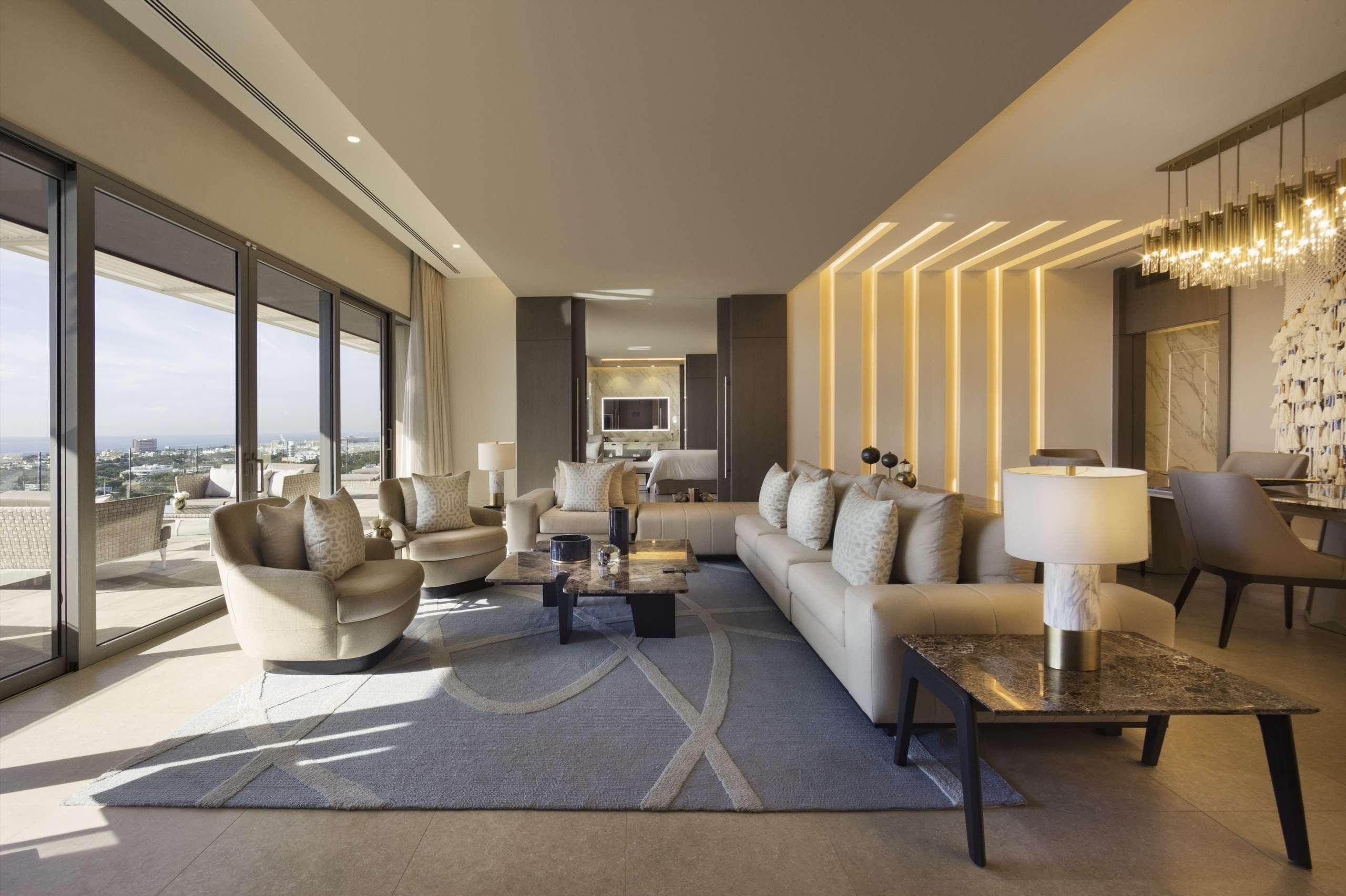 סנטו דומינגו El Embajador, A Royal Hideaway Hotel מראה חיצוני תמונה The living room of a penthouse at the Ritz-Carlton, DIFC