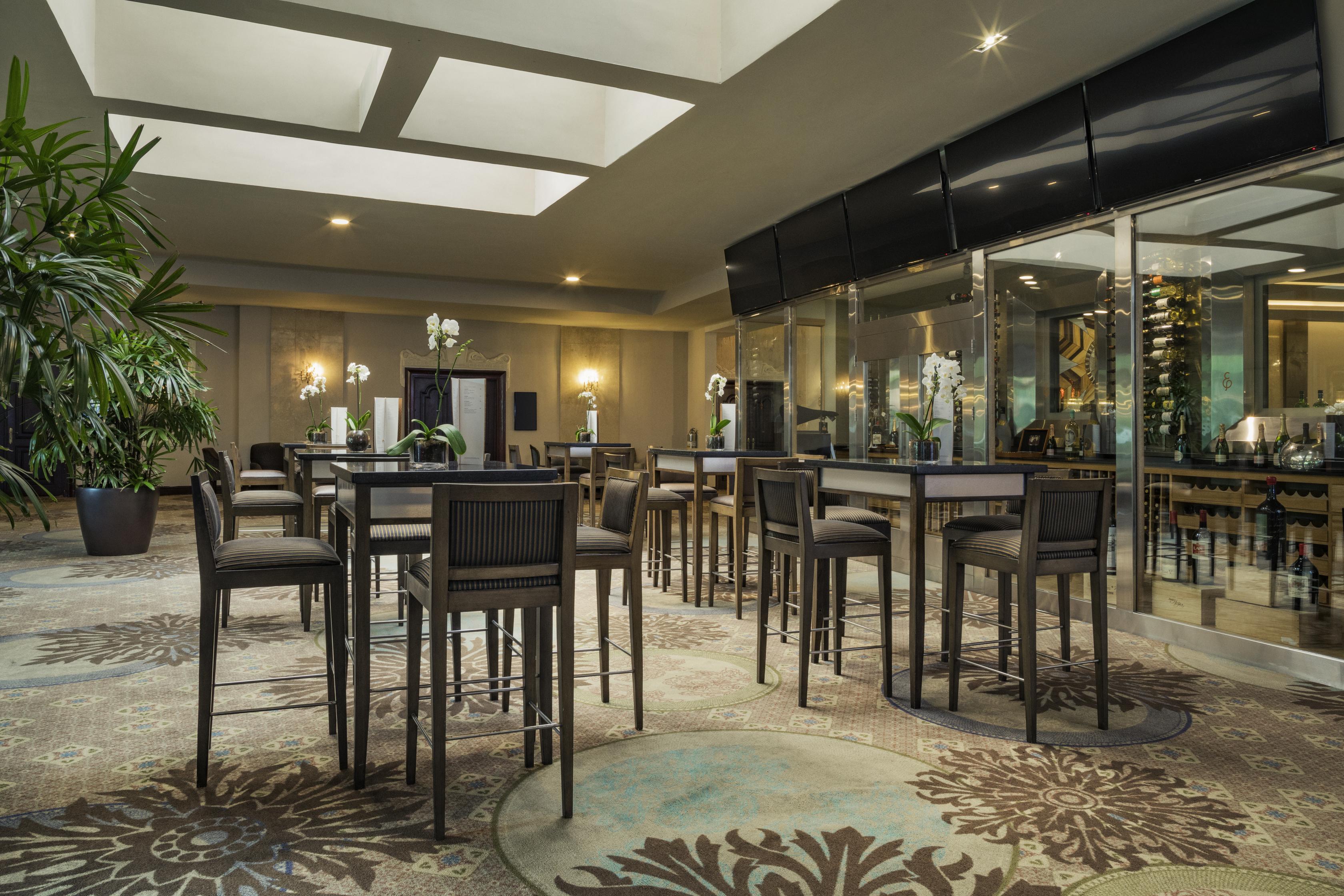 סנטו דומינגו El Embajador, A Royal Hideaway Hotel מראה חיצוני תמונה The Club Lounge at the airport