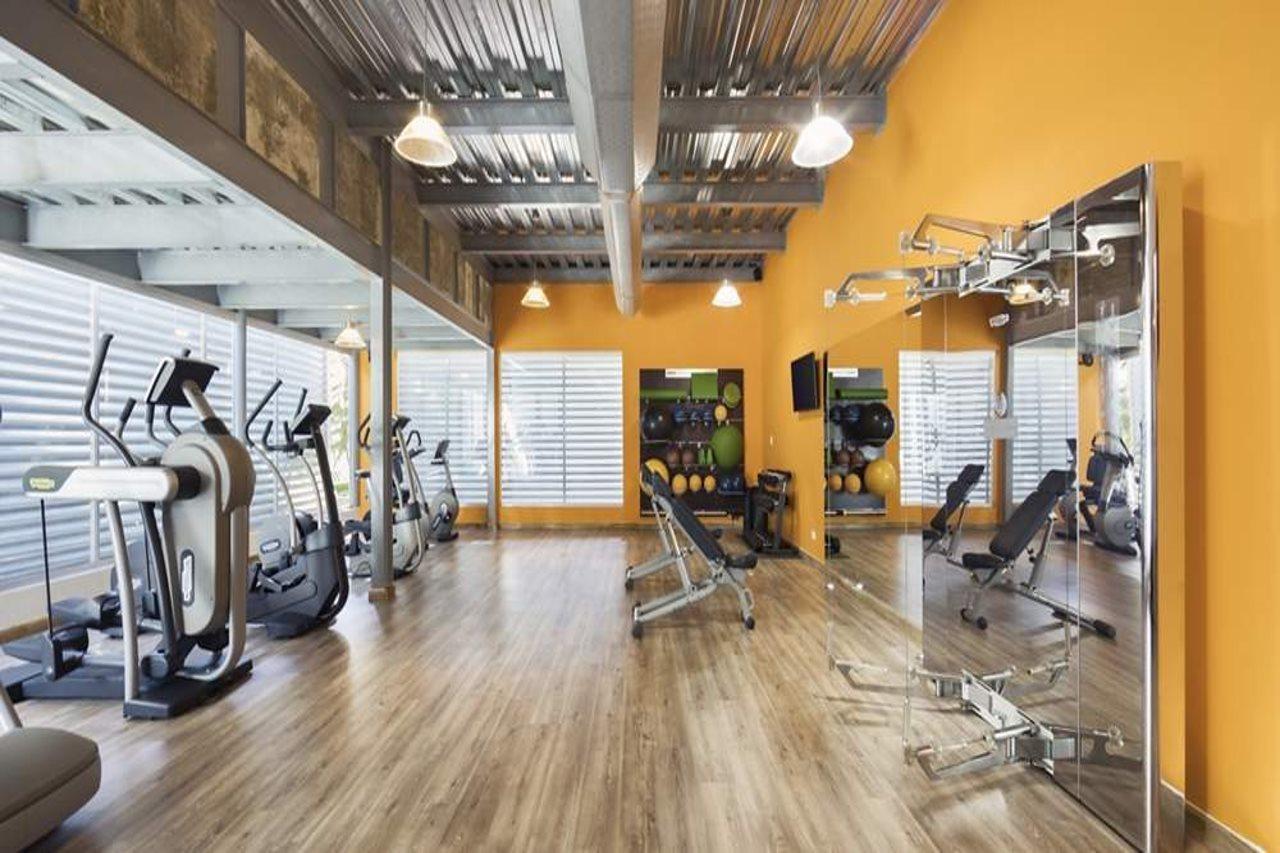 סנטו דומינגו El Embajador, A Royal Hideaway Hotel מראה חיצוני תמונה The gym at the 2012 Olympic Village